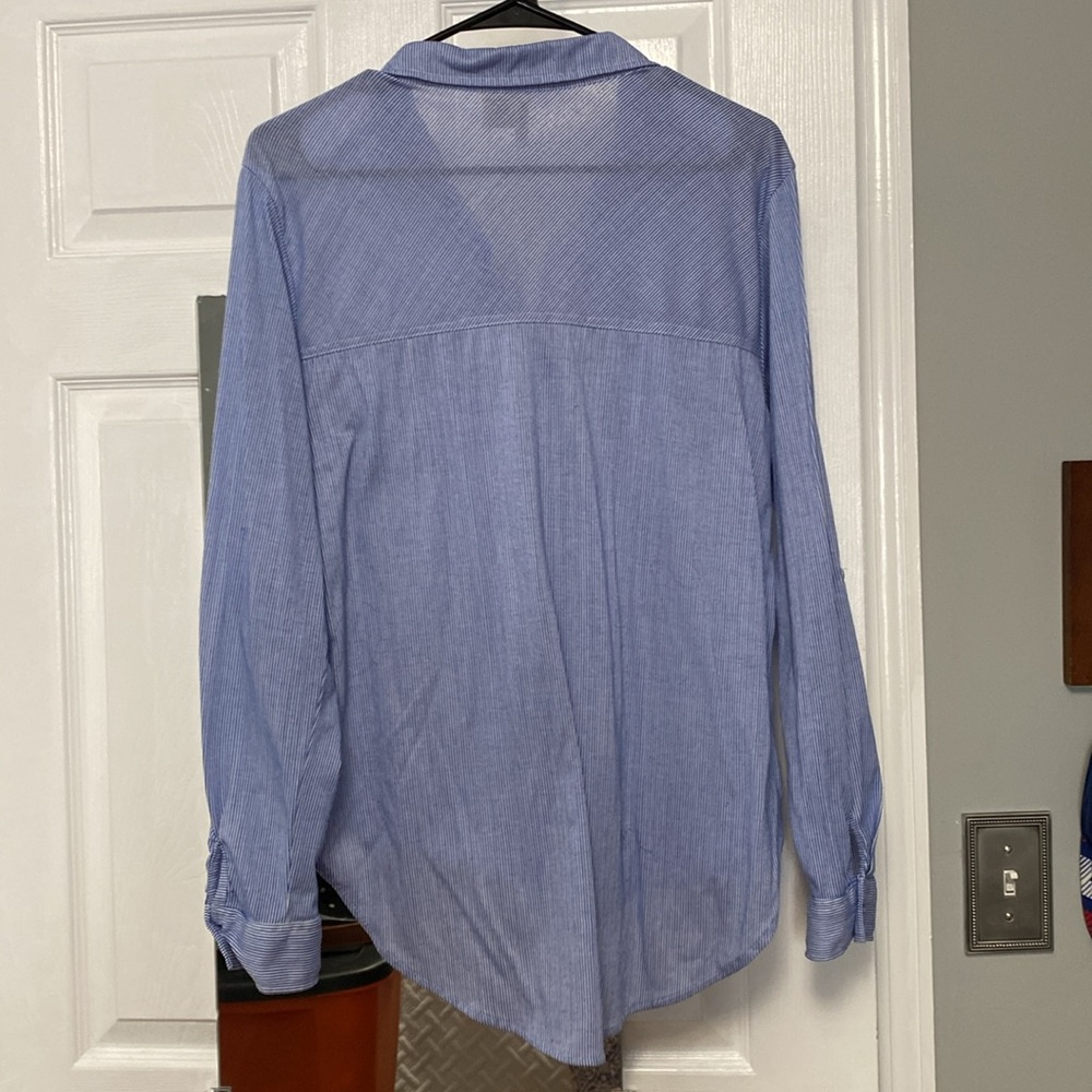 Tops - Picture 3 of 3